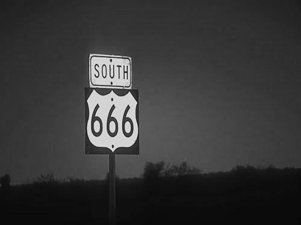 Haunted-Roads-Route-666