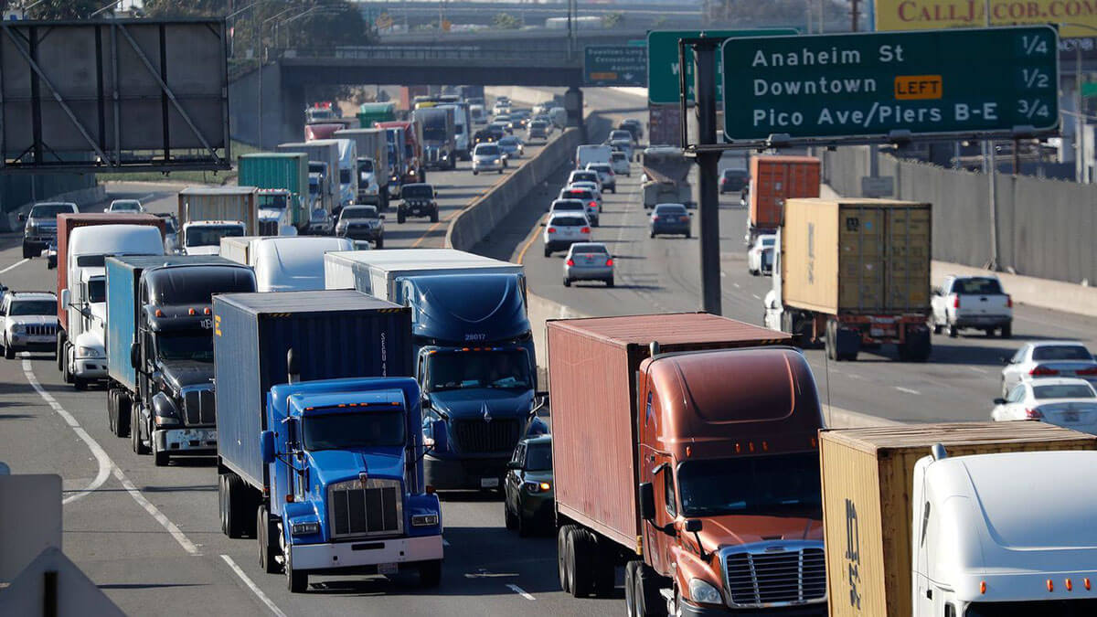 Trucking Safety Measures for Fleet Management: Traffic