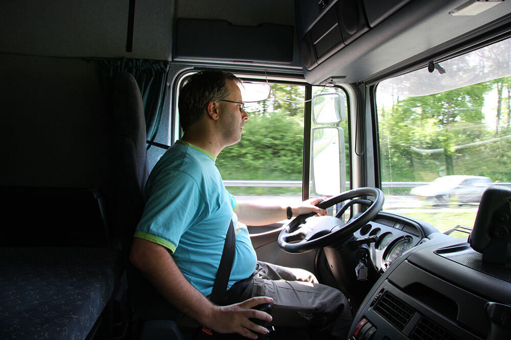 Driving a refrigerated truck: SupposeUDrive